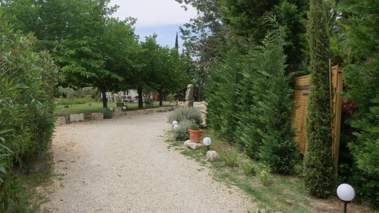 Mas Maurane - Le Bougainvillier Aux Portes D'Arles Apartment Tarascon Exterior foto